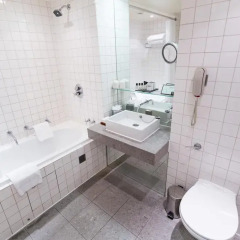 Отель The Trafalgar St. James London, Curio Collection by Hilton 5* Номер St. James с различными типами кроватей фото 2