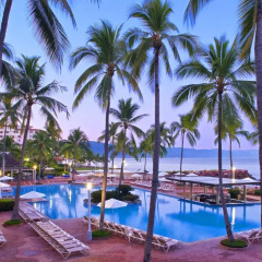 Отель Sheraton Buganvilias Resort & Convention Center бассейн фото 3