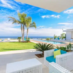 Отель Bay View Villa Кипр, Протарас - отзывы, цены и фото номеров - забронировать отель Bay View Villa онлайн пляж