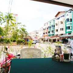 Hotel De Karon