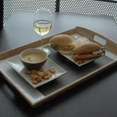 Hotel South Charleroi Airport в номере