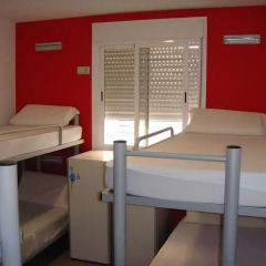 Center Valencia Youth Hostel Кровать в общем номере с двухъярусной кроватью