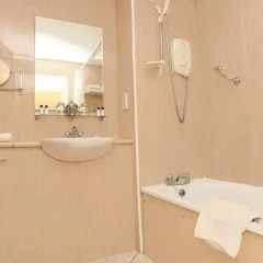 Отель Holyrood Aparthotel Эдинбург ванная фото 2