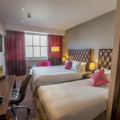 Отель Doubletree by Hilton London Marble Arch 4* Номер Делюкс с 2 отдельными кроватями фото 3
