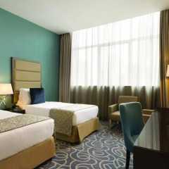 Отель Ramada Corniche 4* Номер Делюкс фото 3