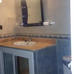 Отель Tanger Beach Appartment Марокко, Танжер - отзывы, цены и фото номеров - забронировать отель Tanger Beach Appartment онлайн ванная