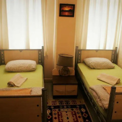 Levanten Hostel Стандартный номер 2 отдельные кровати (общая ванная комната) фото 4