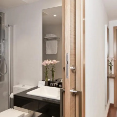 Отель AB Aragó Executive Suites ванная фото 2