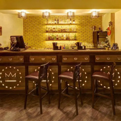 Three Crowns Hotel Львов гостиничный бар