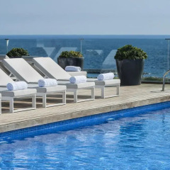 AC Hotel Barcelona Forum by Marriott бассейн