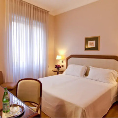 Hotel Bristol 4* Стандартный номер с двуспальной кроватью