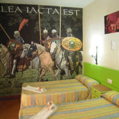 Отель Hostal Temático El Cid Испания, Фуэнхирола - отзывы, цены и фото номеров - забронировать отель Hostal Temático El Cid онлайн спа фото 2