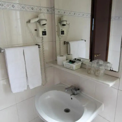 Отель Pensao Residencial Horizonte Лиссабон ванная
