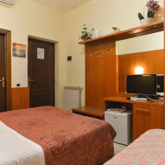 Отель B&B Termini Стандартный номер с различными типами кроватей фото 2