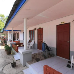 Отель Saladan Beach Resort балкон
