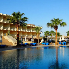 Отель La Playa Beach Resort Taba бассейн