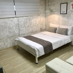 Отель The Mei Haus Hongdae 3* Номер Делюкс с различными типами кроватей