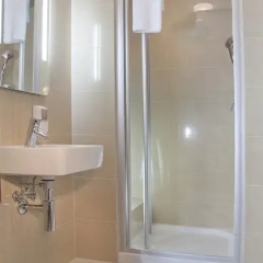 Отель Kobza Haus 3* Улучшенный номер с различными типами кроватей фото 4