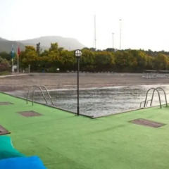 Отель Pinepark Holiday Club спортивное сооружение