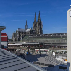 Отель Breslauer Hof Am Dom