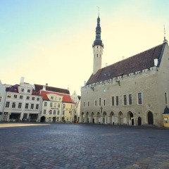 Апартаменты Goodson & Red Old Town Apartments парковка