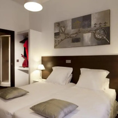 THC Latina Hostel Стандартный номер с 2 отдельными кроватями