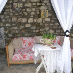 Отель Bujtina Kodiket Guesthouse Албания, Берат - отзывы, цены и фото номеров - забронировать отель Bujtina Kodiket Guesthouse онлайн помещение для мероприятий