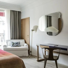 Отель Hôtel Vernet 5* Улучшенный номер с различными типами кроватей фото 7