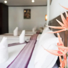 Отель Patong Moon Inn Guesthouse 3* Стандартный семейный номер разные типы кроватей фото 5