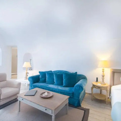 Отель Aqua Luxury Suites Люкс с различными типами кроватей фото 10