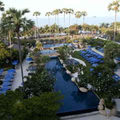 Jomtien Palm Beach Hotel And Resort фото 4