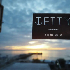 Jetty Huahin Hostel пляж
