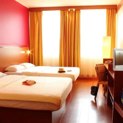 Star Inn Hotel München Schwabing, by Comfort 3* Стандартный семейный номер с двуспальной кроватью фото 3