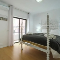 Отель Portuguese Living Saldanha Prestige Iii Лиссабон комната для гостей фото 2