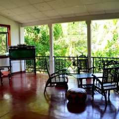 Отель Charm Inn Tourist Rest интерьер отеля