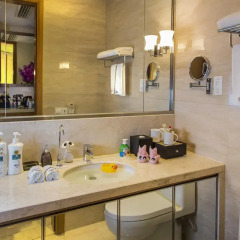 Отель Hangzhou Hua Chen International 4* Представительский номер с различными типами кроватей