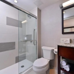 Отель Holiday Inn New York City - Times Square 3* Стандартный номер с различными типами кроватей фото 12