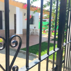 Отель Trujilllo Holiday Home Испания, Кониль-де-ла-Фронтера - отзывы, цены и фото номеров - забронировать отель Trujilllo Holiday Home онлайн балкон