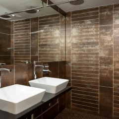 Отель ROOMZZZ Манчестер ванная