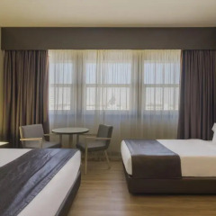 Отель HF Fénix Lisboa 4* Номер Комфорт с различными типами кроватей