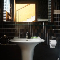Апартаменты Accra Royal Castle Apartments & Suites Тема ванная
