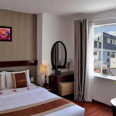 The World Hotel Nha Trang 3* Улучшенный номер с различными типами кроватей фото 13