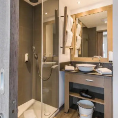 Отель Cocoon Hauptbahnhof 3* Номер Делюкс с различными типами кроватей фото 7