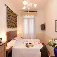 Hotel Ala 3* Стандартный номер с двуспальной кроватью