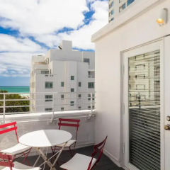 Townhouse Hotel 3* Люкс с различными типами кроватей