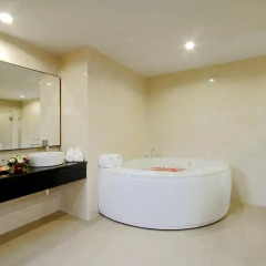Отель Kata Sea Breeze Resort 3* Стандартный номер с двуспальной кроватью фото 5