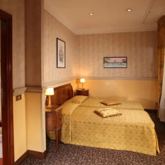 Hotel Condotti 3* Улучшенный номер с различными типами кроватей фото 2