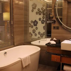 Zhangjiagang Zhonglian GDH International Hotel 5* Стандартный номер с различными типами кроватей фото 4