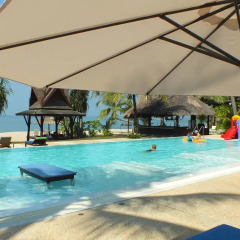 Отель C&N Kho Khao Beach Resort бассейн