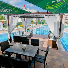 Отель Aparthotel Grand Kamelia - Official Rental Болгария, Солнечный берег - отзывы, цены и фото номеров - забронировать отель Aparthotel Grand Kamelia - Official Rental онлайн бассейн фото 3